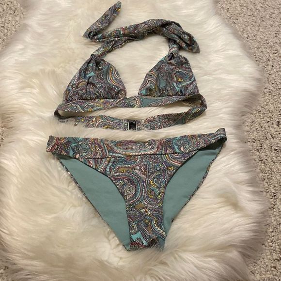 NWT H&M Tow Pieces Bathing Suit - Picture 1 of 8
